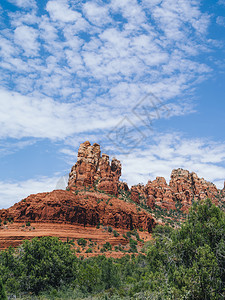 红色的美国SnoopyRock在亚利桑那州Sedona旅游图片