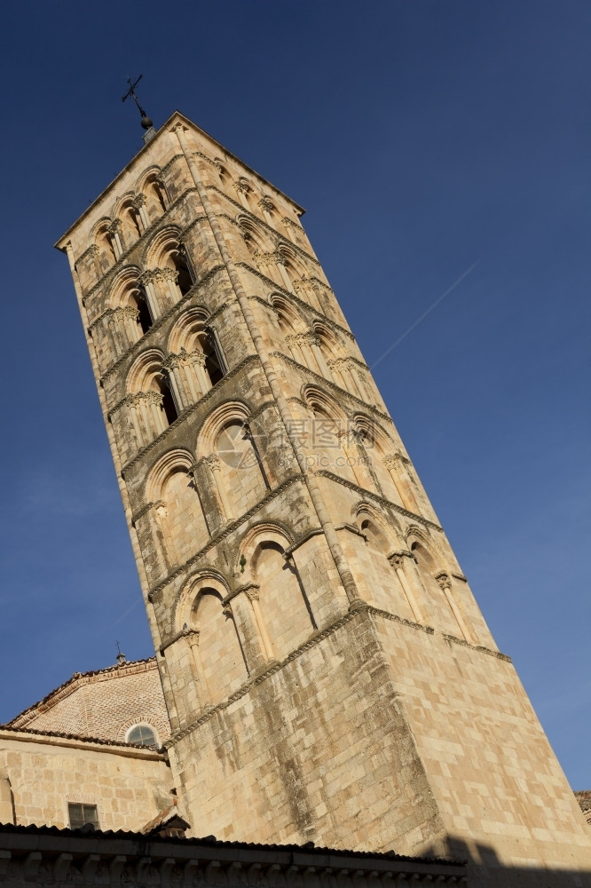 圣埃斯特班塞戈维亚卡斯蒂利和里昂教堂西班牙历史钟天图片