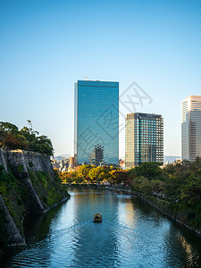 日本大阪高楼城市景色拥挤的摩天大楼办公室寓现代的场景金融图片