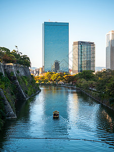 区场景亚洲人日本大阪高楼城市景色拥挤的摩天大楼办公室寓图片