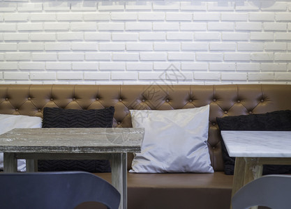 介绍空白的室内咖啡店最上层的木桌股票照片奢华图片