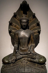 古老的金子黑色背景佛像Budha亚洲人图片