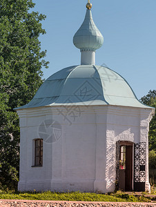 瓦兰岛Blagoveshchensky湾的礼拜堂叉老孤独图片
