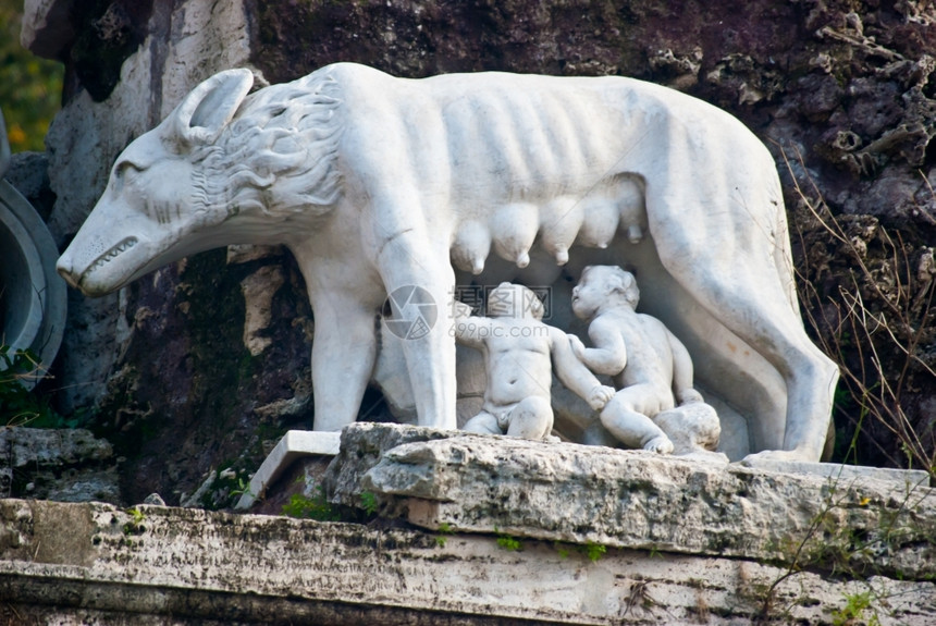 象征传奇胸部罗穆斯和雷卢罗马创始人和狼的雕像图片