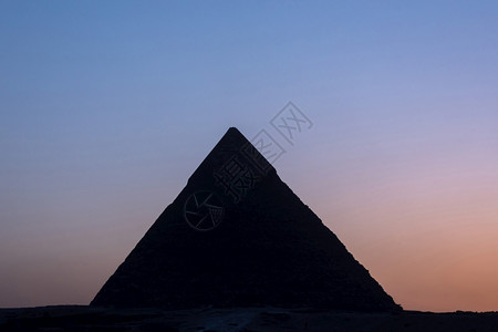 结石开罗橙埃及吉萨日落时金字塔大图片