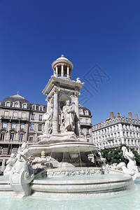 艺术法国里昂Jacobins广场喷泉夏天纪念碑图片