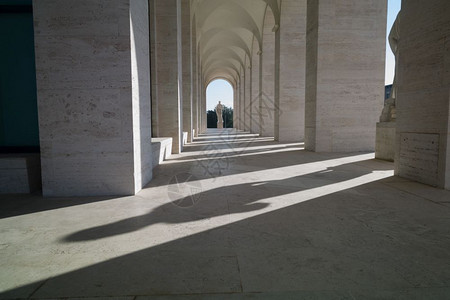 拱门老的白色罗马欧洲拉沃市的意大利公民协会图片