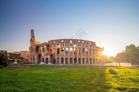 日出老的罗马意大利欧洲的Colosseum之景旅行图片