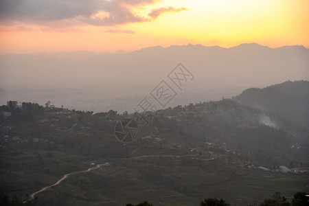 美丽的尼泊尔Nagarkot村爬日出图片