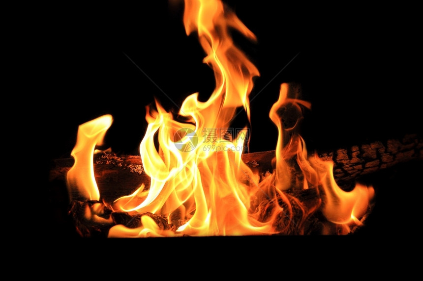红色的黑背景上红火焰的图像Name炉燃料图片