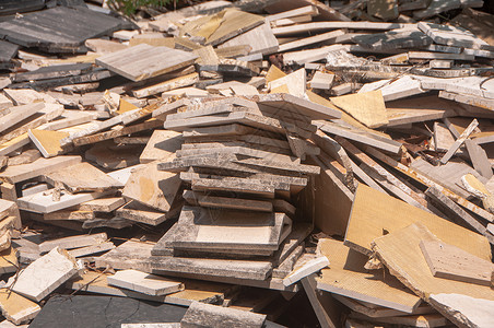 行业木板肮脏的建筑废弃物或堆图片