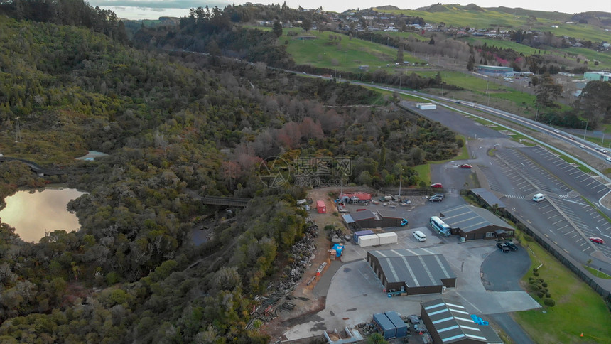 邻里RotoruaTePuia公园配有Geyserser新西兰空中全景湖图片
