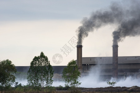 变暖烟囱产生的黑和工业废旧物造成的空气污染力量生态背景图片