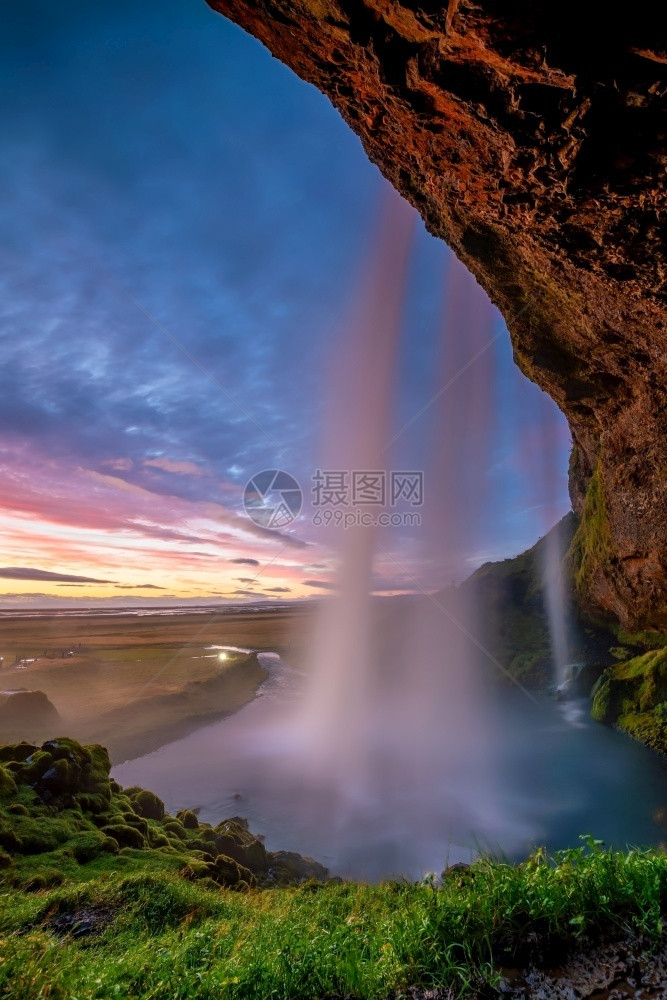 冰岛美丽的风景冰岛自然观著名的旅游景点和天空夏神奇图片