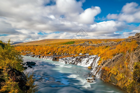 冰岛美丽的风景冰岛自然观著名的旅游景点和户外瀑布冒险图片
