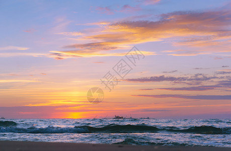 晚上自然波罗的海日落美丽出和海浪美丽的日出和海浪波罗的日落阳光图片