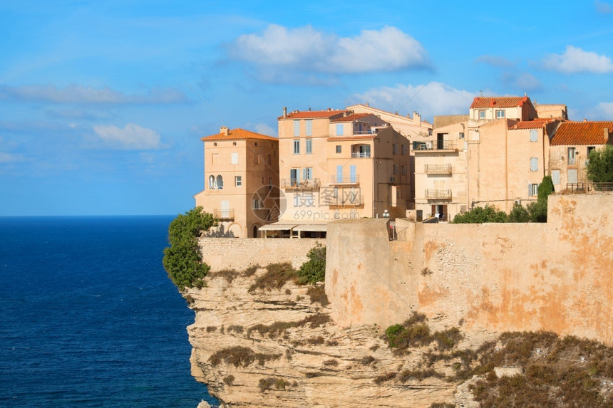 地中海法国科西嘉南部岩石的博尼法西奥市欧洲语图片