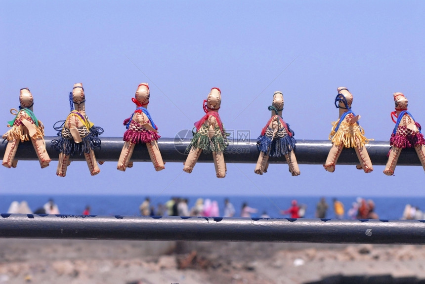 婴儿童话泰迪熊靠近海岸的埃及二分水纪念品图片