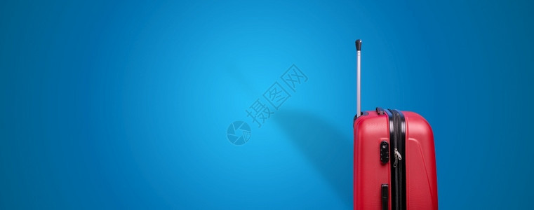目的美丽蓝色背景红旅行李箱全景模拟图像最小的背景图片