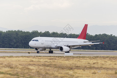 空客航公司土耳其机场乘客飞降落在土耳其场商业的图片