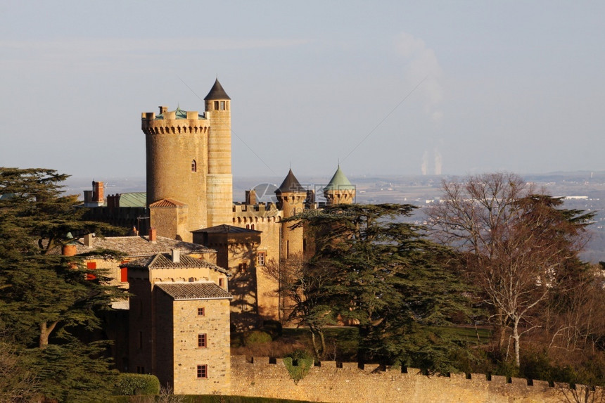 旅游法国博乔莱斯的蒙特梅拉城堡建造旅游的图片