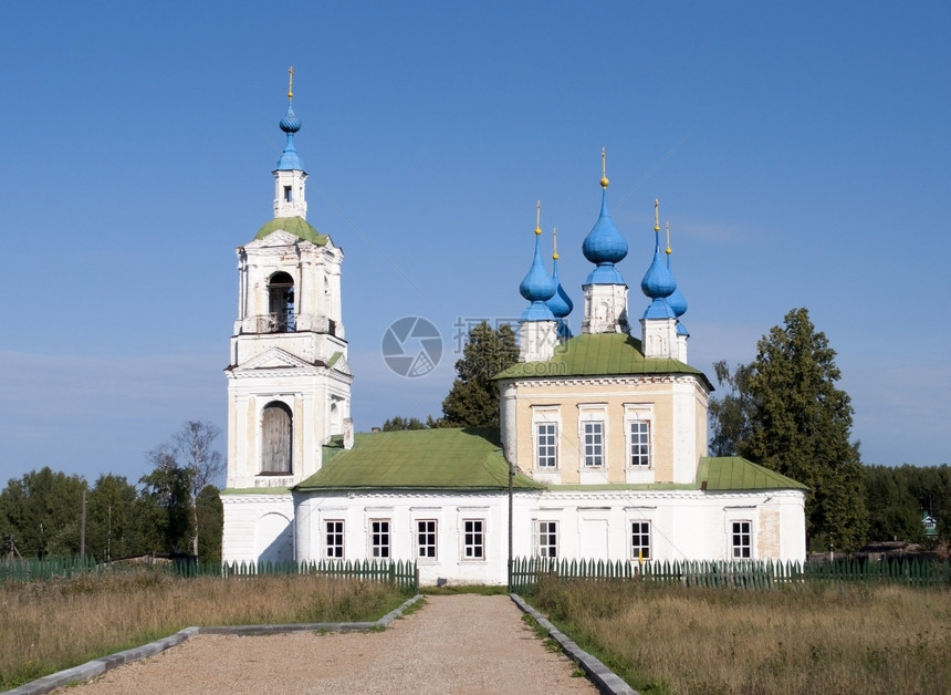 叉建筑学夏天俄罗斯Ivanovo地区Bibirevo村以利亚先知教堂图片
