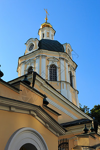 旅行宗教天1762年在兹沃纳里建造的圣尼古拉东正教堂关闭图片
