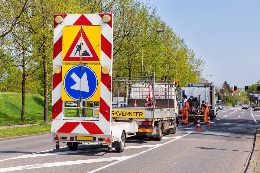 指定标牌荷兰卡车和交通标志的公路工程荷兰劳动图片