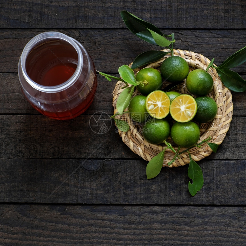 颜色有机的受欢迎木制绿色Kumquat水果越南流行农产品富含维生素C健康水果图片