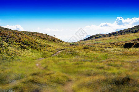 特罗姆瑟自然颜色山景与散背山与散背高清图片