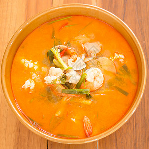碗冬阴功泰式海鲜辣汤食物图片