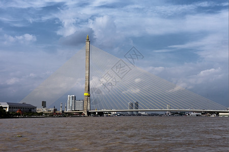 超高速公路支柱泰国拉马8号巨型龙桥图片