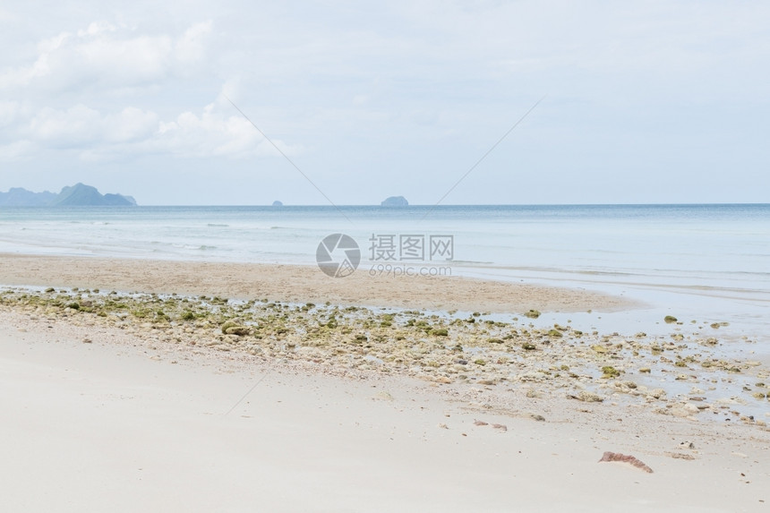 天气热的门户14泰国海清空天和水晶体清澈域泰国海图片