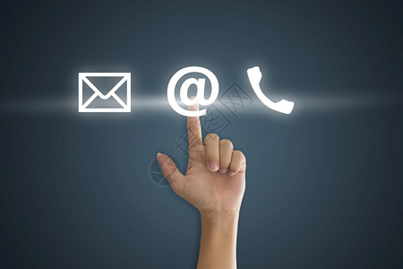 横幅服务手按电话子邮件按钮图标而不是蓝背景客户支持概念用地址图片