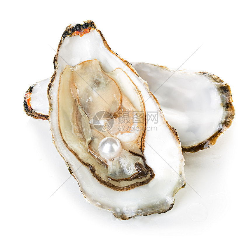 健康晚餐圆形的在白色背景上隔离的牡蛎图片