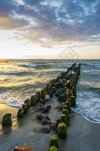 海上日落波罗的海沿岸日出上落黄昏黎明季节图片