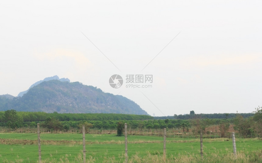 蓝色天空的山地卡罗来纳平线旅行图片