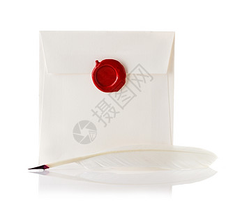 鹅毛笔邮票蜂蜡封有印章和笔盖的邮袋或信件白纸上隔绝图片