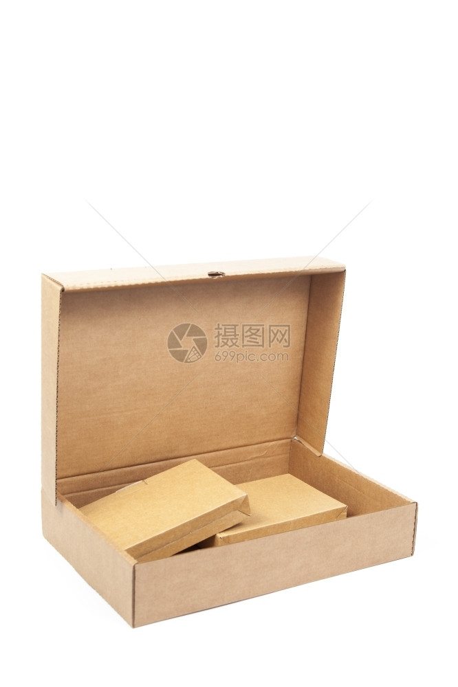 包裹交货里面有两只小盒子白色孤立背景的纸盒黑箱打开了棕色的图片