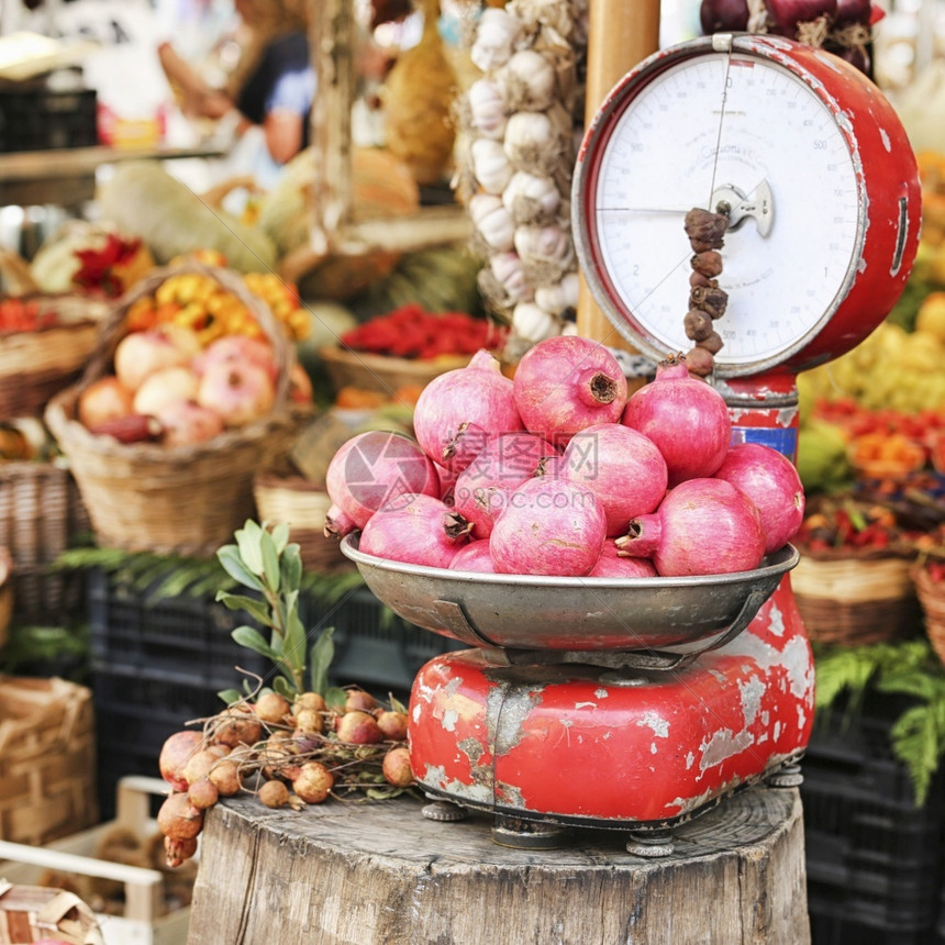 收成健康罗马CampodiFiori的水果市场仍然维持着优质的图片