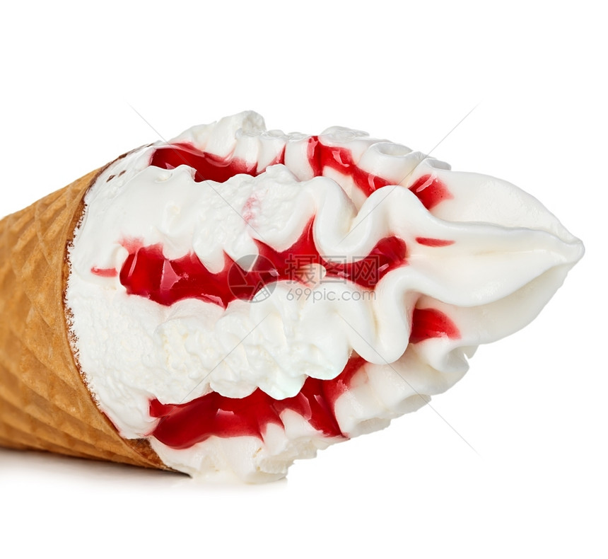 与锥形隔绝的草莓冰淇淋味道颜色白的图片