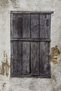 旧木制门有锁安全和保护细节古董木头门环优质的图片