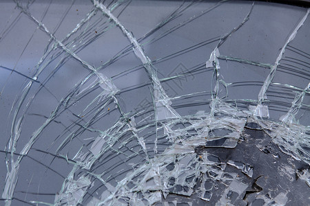 事故断裂破汽车撞后碎的挡风玻璃汽车前挡风玻璃图片