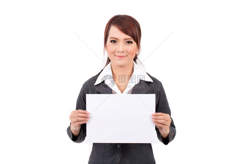 专业的生意人快乐笑的年轻商业女拿着空白牌在背景上女商人图片