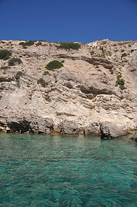 希腊语一个荒漠岛屿上美丽的海景悬崖蓝色图片
