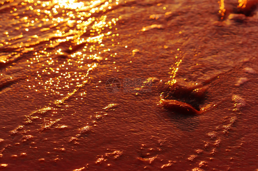 湿的抽象红色背景水图象美丽加里宁格勒图片