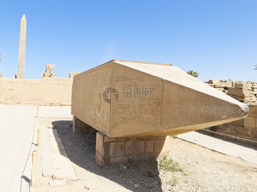 埃及卢克索Karnak寺庙古老的Ruins古迹废墟文明建造考古学图片