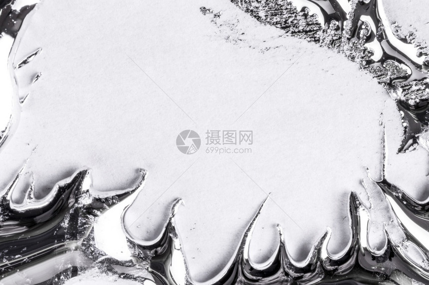 液金属滴白色背景的图像皱巴实验室反射图片