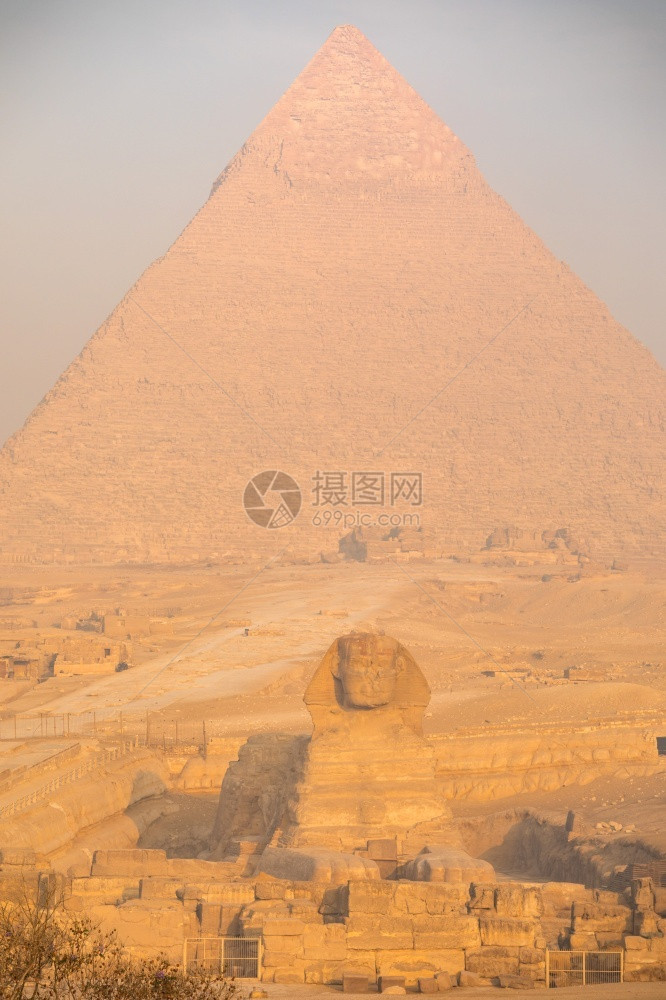 胡夫天空斯芬克和埃及开罗吉萨的金字塔图片