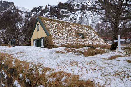 冰岛冬Hof村旧教堂老的风景优美全高清图片